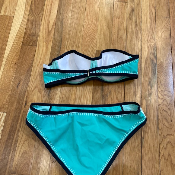 Bar111 Bikini Swim Suit Set Green Size Small Top M Bottom. 
I’2 - Picture 10 of 10